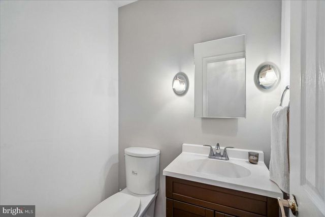 8010 CRADDOCK RD, Greenbelt, MD 20770