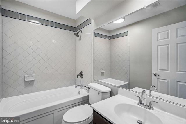 8010 CRADDOCK RD, Greenbelt, MD 20770