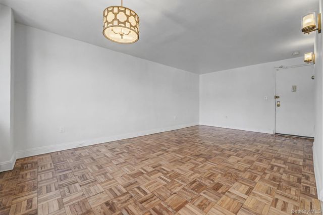 505 Central Avenue 618, White Plains, NY 10606