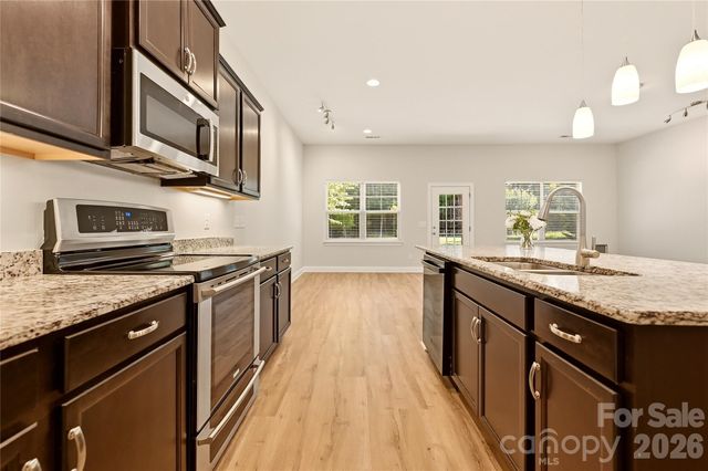 16408 Mckee Ridge Drive, Charlotte, NC 28278