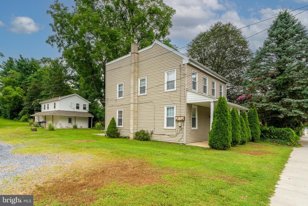 141 W FREDERICK ST, Millersville, PA 17551