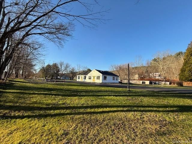 8 River Road, Barryville, NY 12719