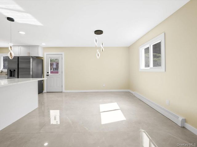 9 Honeysuckle, Kings Park, NY 11754