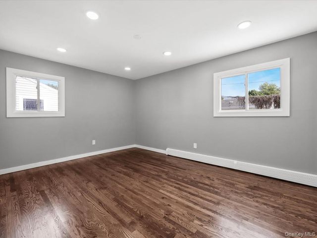 9 Honeysuckle, Kings Park, NY 11754