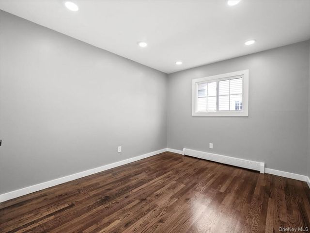 9 Honeysuckle, Kings Park, NY 11754