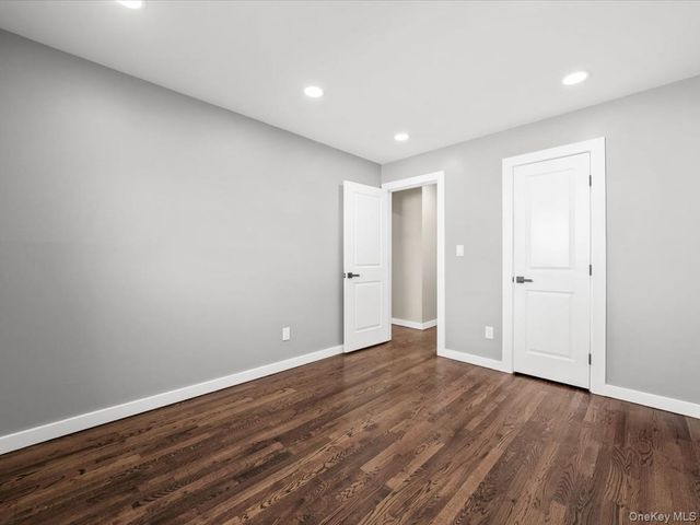 9 Honeysuckle, Kings Park, NY 11754