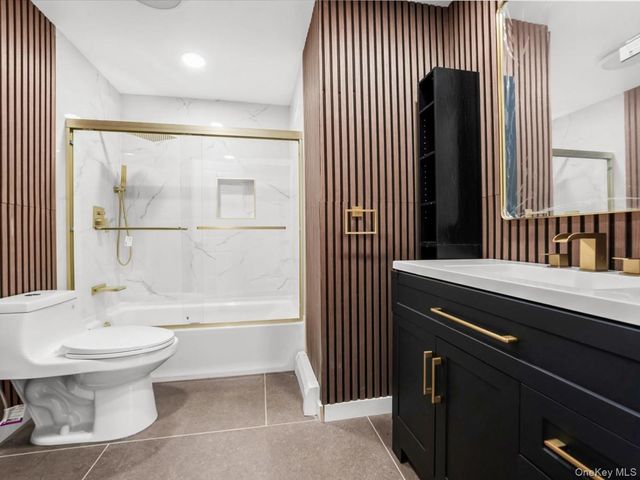 9 Honeysuckle, Kings Park, NY 11754