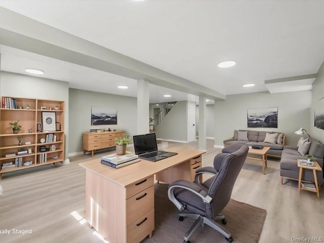 9 Honeysuckle, Kings Park, NY 11754