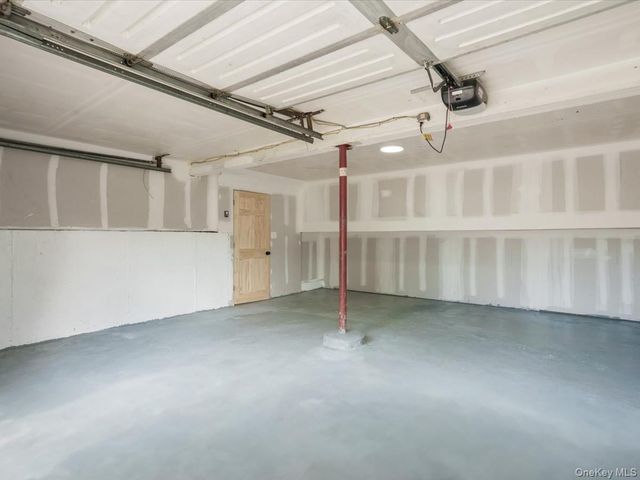 9 Honeysuckle, Kings Park, NY 11754