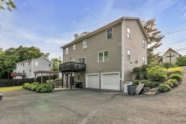 30 Johnson St, Peabody, MA 01960