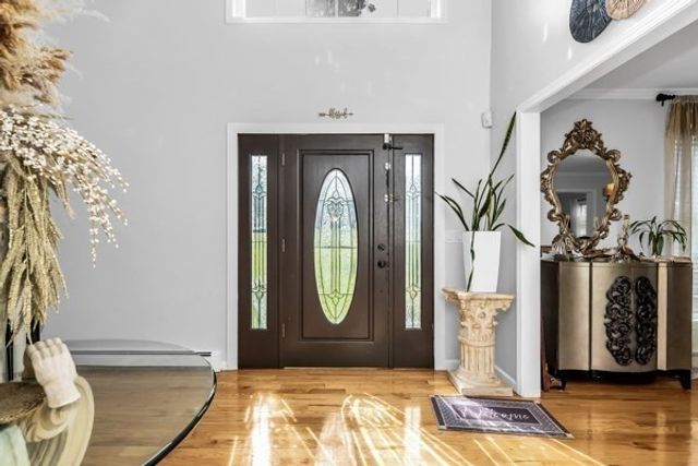 30 Johnson St, Peabody, MA 01960