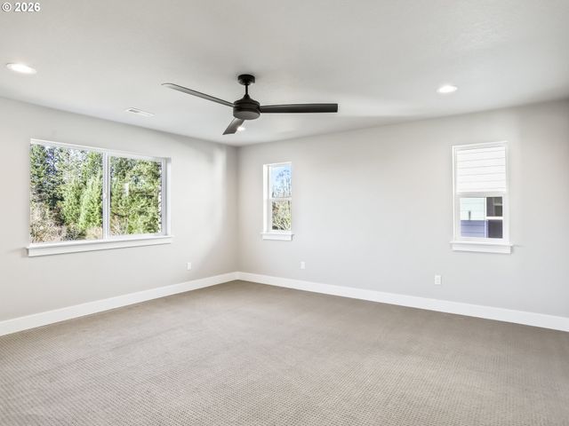 2006 E BADGER Way 2, La Center, WA 98629
