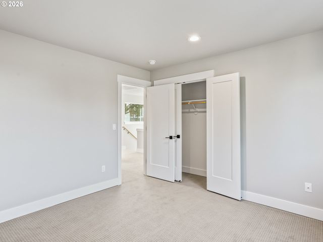 2006 E BADGER Way 2, La Center, WA 98629