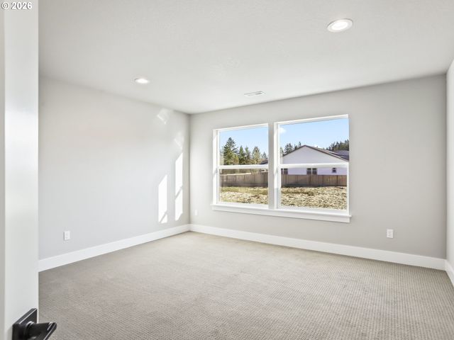 2006 E BADGER Way 2, La Center, WA 98629