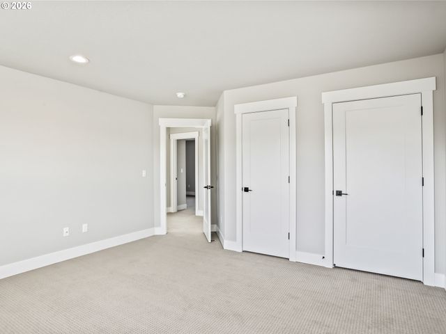 2006 E BADGER Way 2, La Center, WA 98629