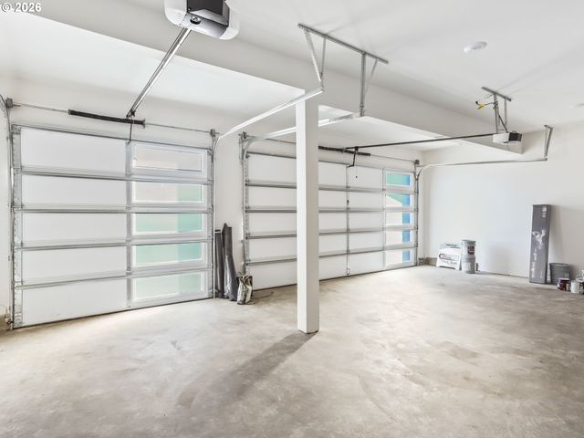 2006 E BADGER Way 2, La Center, WA 98629