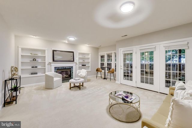 8026 KIDWELL TOWN CT, Vienna, VA 22182