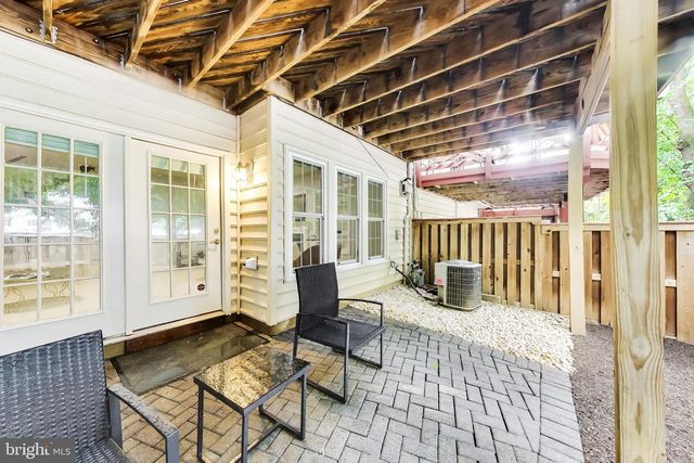 8026 KIDWELL TOWN CT, Vienna, VA 22182