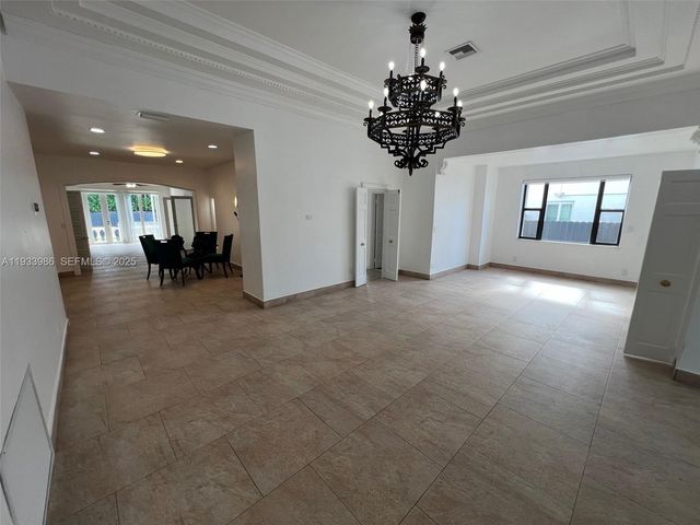 4575 Post Ave, Miami Beach, FL 33140