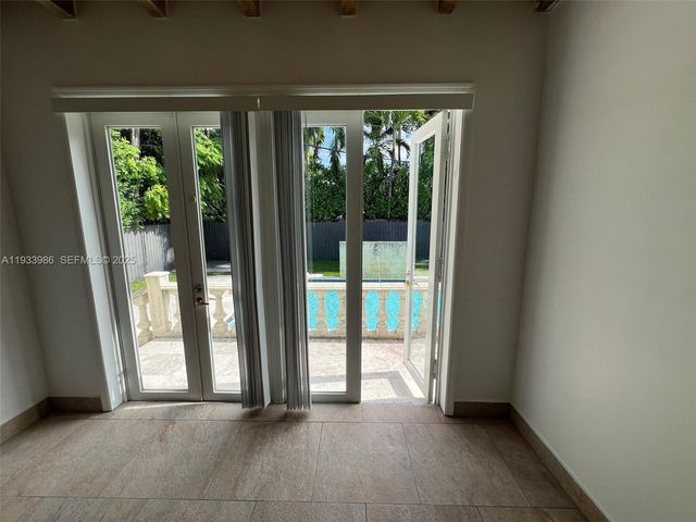 4575 Post Ave, Miami Beach, FL 33140