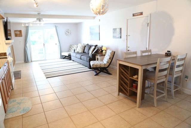 248 Driftwood Lane, Edisto Island, SC 29438