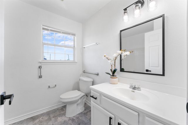 422 Mark Street, Hillsboro, TX 76645