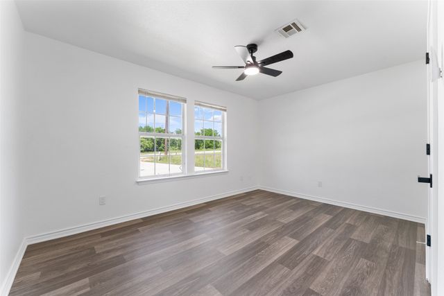 422 Mark Street, Hillsboro, TX 76645