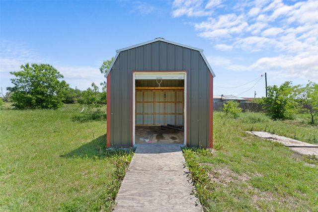 422 Mark Street, Hillsboro, TX 76645