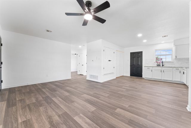 422 Mark Street, Hillsboro, TX 76645