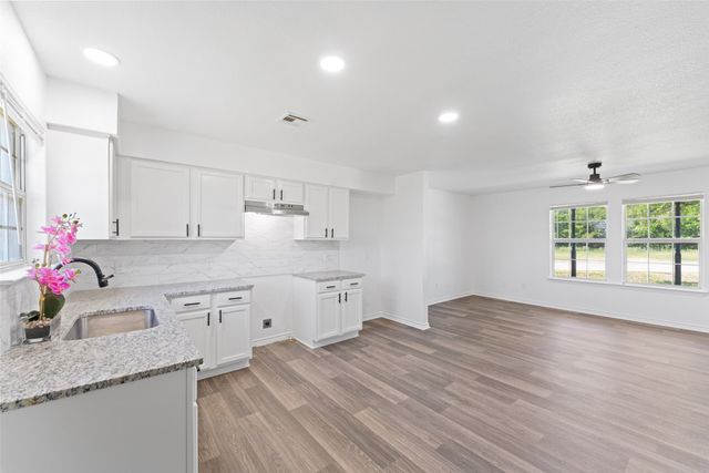 422 Mark Street, Hillsboro, TX 76645