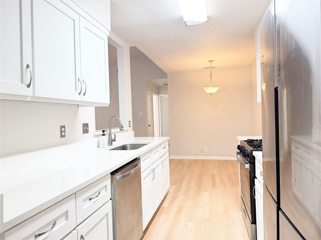 1915 Margalene WAY B, Austin, TX 78728