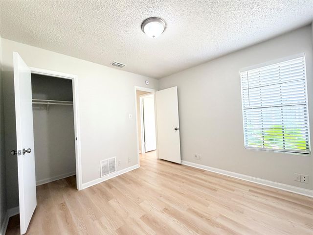 1915 Margalene WAY B, Austin, TX 78728