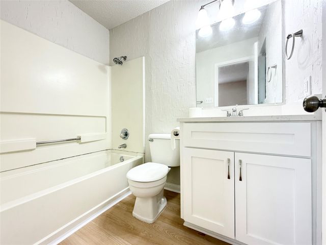 1915 Margalene WAY B, Austin, TX 78728