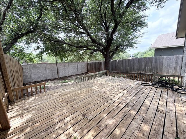 1915 Margalene WAY B, Austin, TX 78728