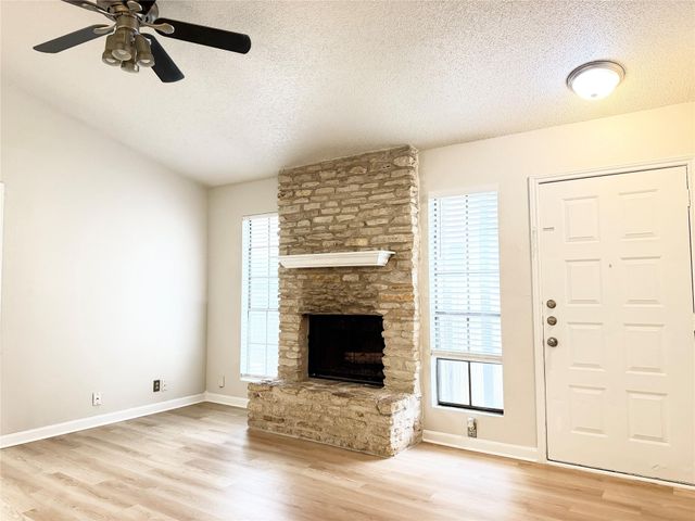 1915 Margalene WAY B, Austin, TX 78728