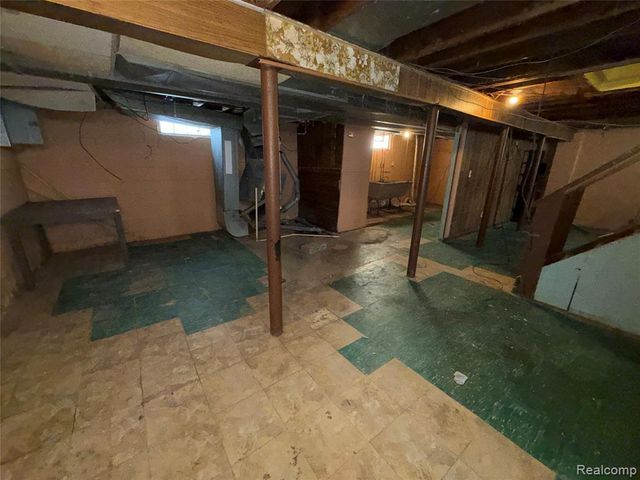 8614 Hubbell Street, Detroit, MI 48228