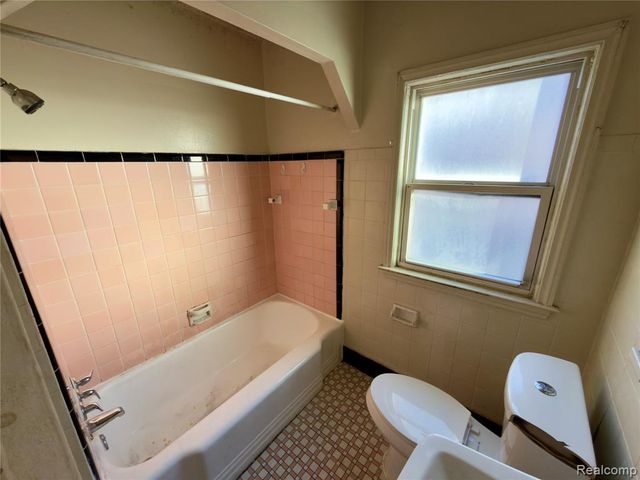 8614 Hubbell Street, Detroit, MI 48228