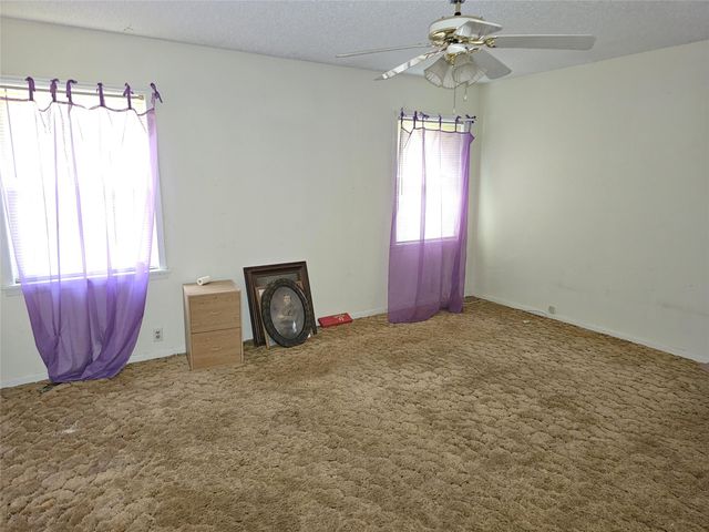 216 Westwood Road, Palestine, TX 75803