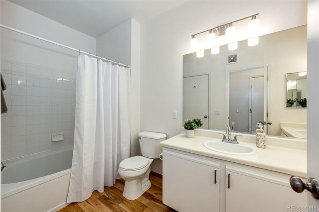 18930 E Warren Circle D205, Aurora, CO 80013