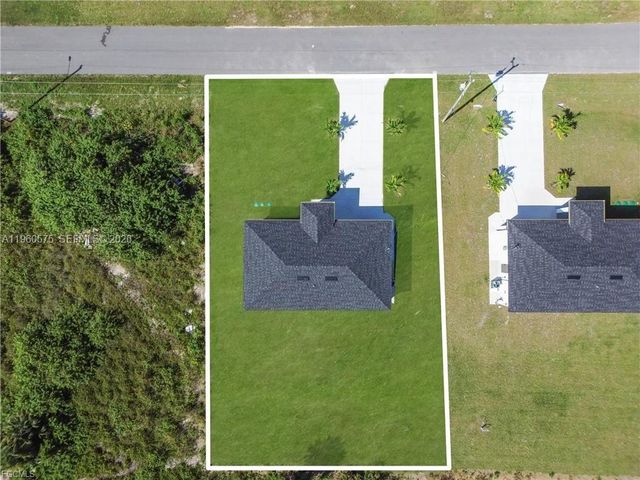 711 Roma Ave, Lehigh Acres, FL 33974