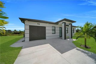 711 Roma Ave, Lehigh Acres, FL 33974