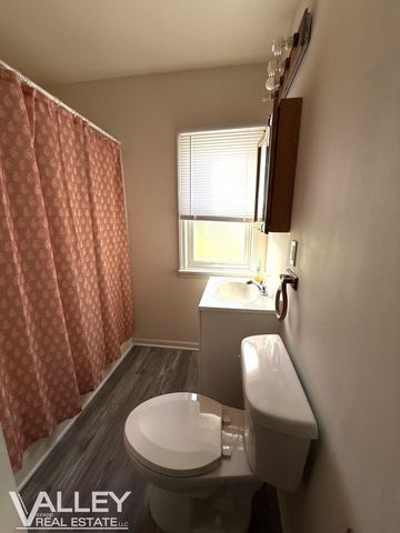 595 S River Road, Saginaw, MI 48609