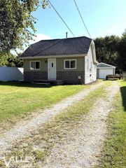 595 S River Road, Saginaw, MI 48609