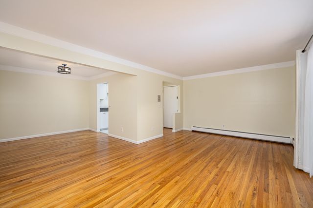 1213 Island Drive 101, Ann Arbor, MI 48105