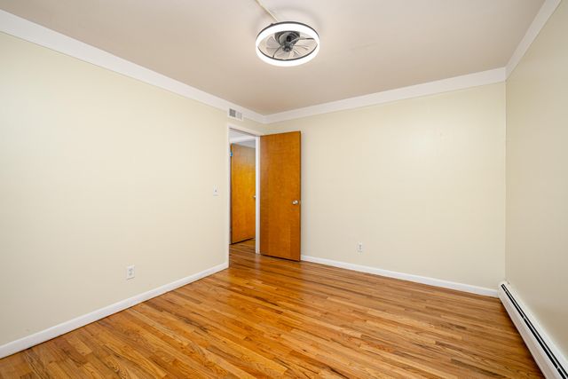 1213 Island Drive 101, Ann Arbor, MI 48105