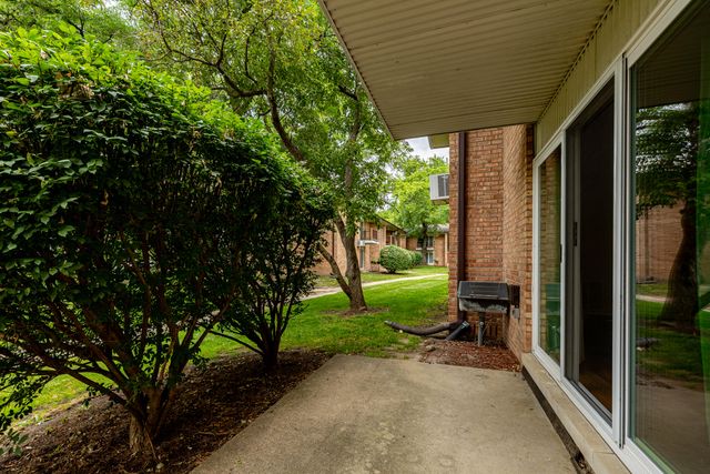 1213 Island Drive 101, Ann Arbor, MI 48105