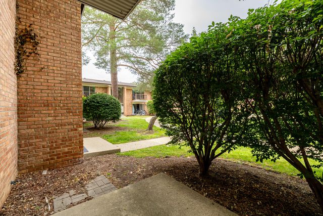 1213 Island Drive 101, Ann Arbor, MI 48105