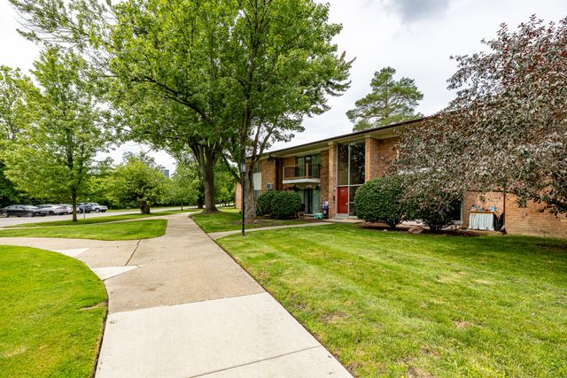 1213 Island Drive 101, Ann Arbor, MI 48105