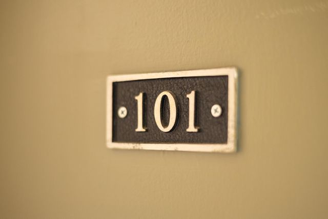 1213 Island Drive 101, Ann Arbor, MI 48105