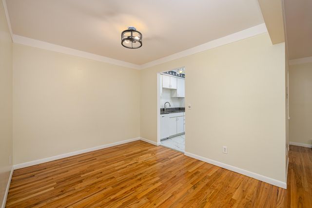 1213 Island Drive 101, Ann Arbor, MI 48105